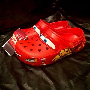 LIGHTNING MCQUEEN CROCS 4 MEN 6 WOMEN